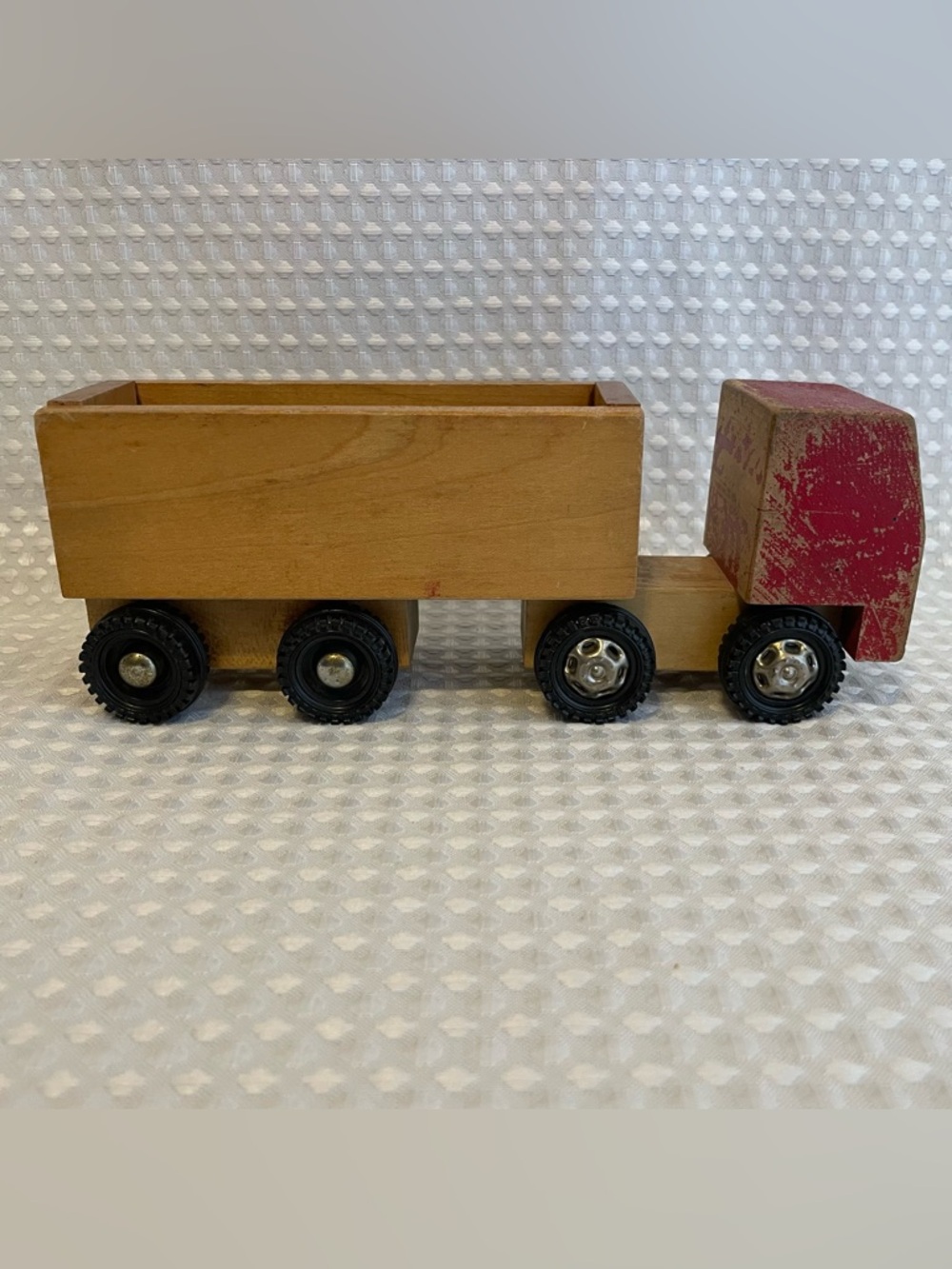Vintage Stock Wooden Toys Red Semi Dump Truck Made In Canada Handcrafted #673 - Picture 5 of 8